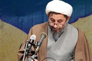 زندگی اشرافی نشانه نفاق است