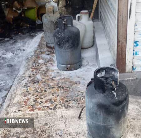 انفجار سیلندر گاز ، یک واحد صنفی را در بازار رشت به آتش کشید