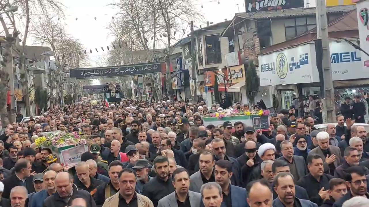 تشییع پیکر ۲ شهید گیلانی حملات آمریکایی-صهیونی